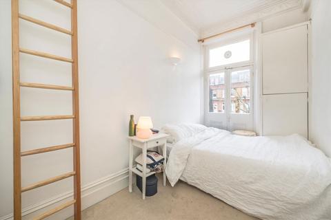 2 bedroom flat to rent, Elgin Avenue, Maida Vale W9