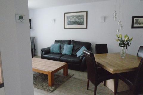 3 bedroom flat to rent, 23 West Drive, B5 7RR