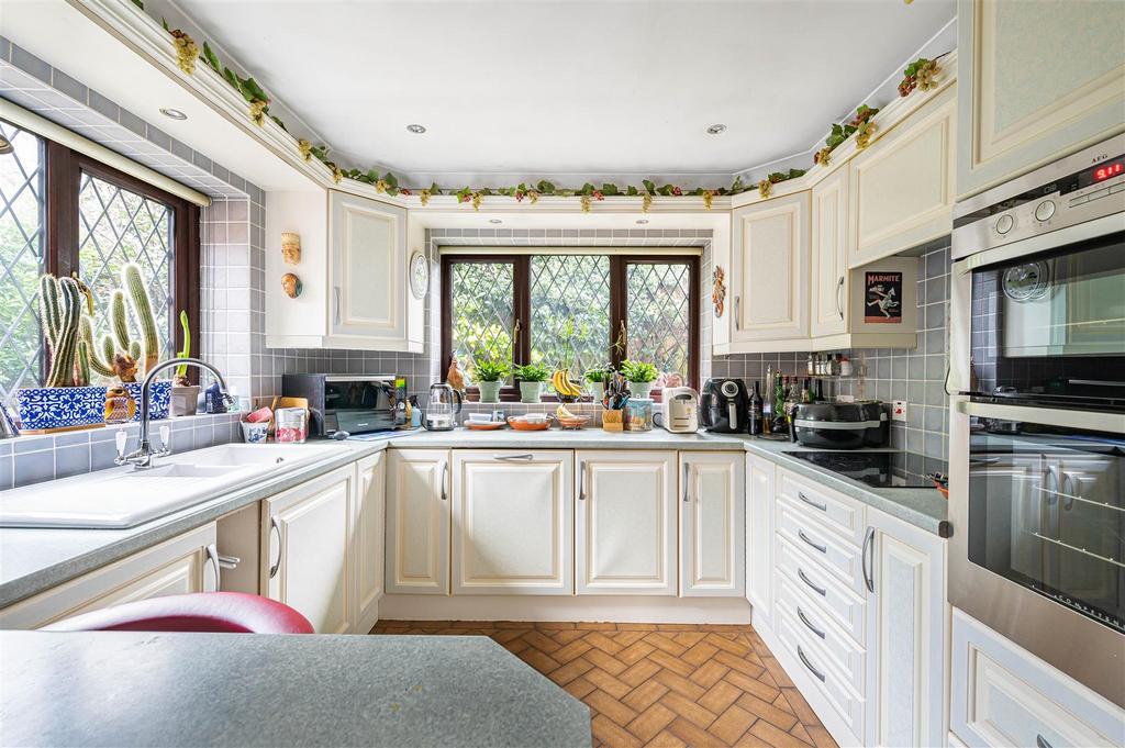 Kitchen/Breakfast Room