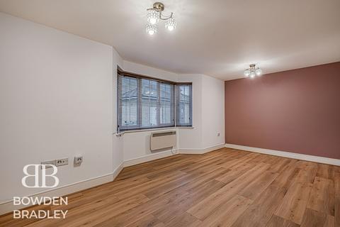 1 bedroom apartment to rent, Genas Close, Barkingside, IG6