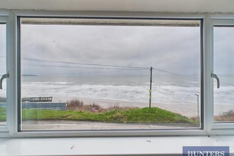 2 bedroom detached house for sale, Flat Cliffs, Primrose Valley, Filey