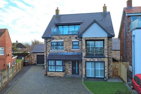 5 bedroom detached house for sale, Eyre Grove, Hornsea