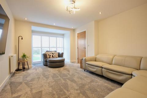 5 bedroom detached house for sale, Eyre Grove, Hornsea