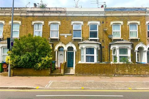 1 bedroom flat to rent, High Road Leytonstone, London E11