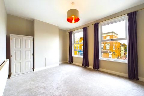 1 bedroom flat to rent, High Road Leytonstone, London E11