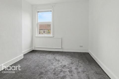 2 bedroom flat to rent, Whitehall Road, THORNTON HEATH