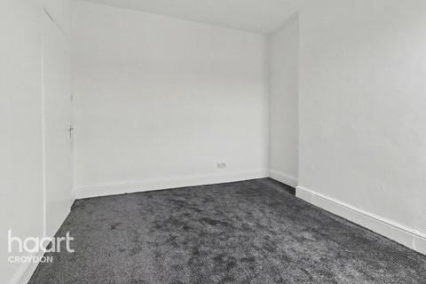 2 bedroom flat to rent, Whitehall Road, THORNTON HEATH