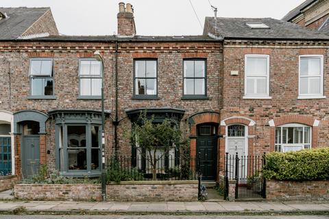 3 bedroom terraced house for sale, Victor Street, York, North Yorkshire