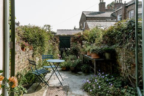 3 bedroom terraced house for sale, Victor Street, York, North Yorkshire