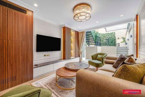 2 bedroom flat to rent, Royal Crescent, Holland Park, London, W11