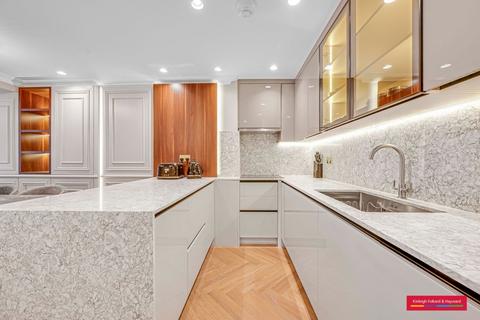 2 bedroom flat to rent, Royal Crescent, Holland Park, London, W11