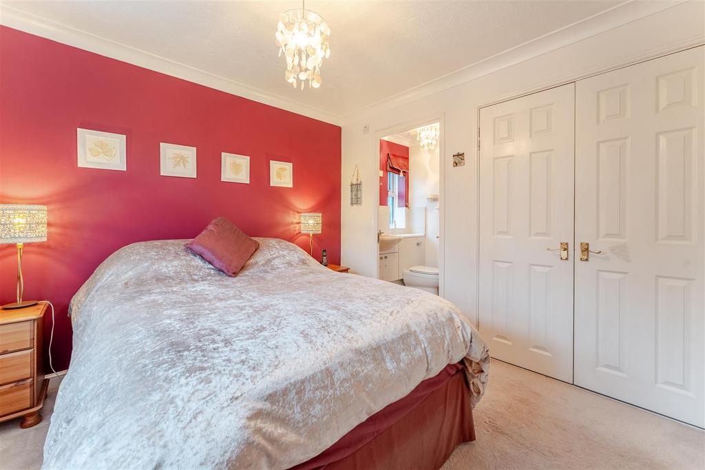 14 Moorside Yatton BS49 4 RL42.jpg
