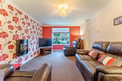 4 bedroom house for sale, Four bedroom detached family home in quiet Yatton cul-de-sac