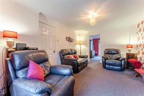 4 bedroom house for sale, Four bedroom detached family home in quiet Yatton cul-de-sac