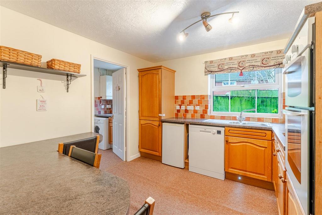14 Moorside Yatton BS49 4 RL13.jpg