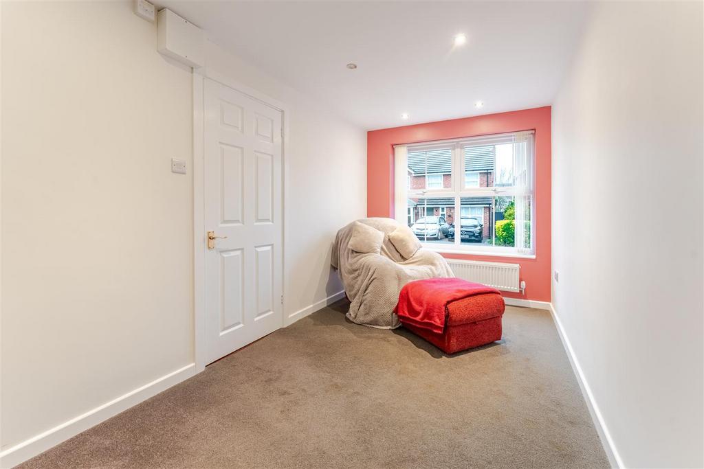 14 Moorside Yatton BS49 4 RL25.jpg