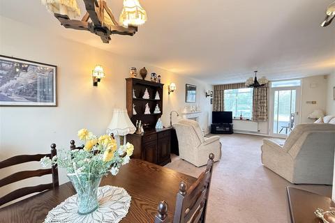 undefined, Redhill Close, Stourbridge