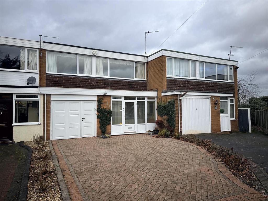 Redhill Close Stourbridge 1.jpg