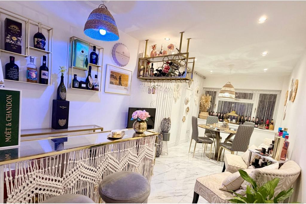 Dining / Family Room