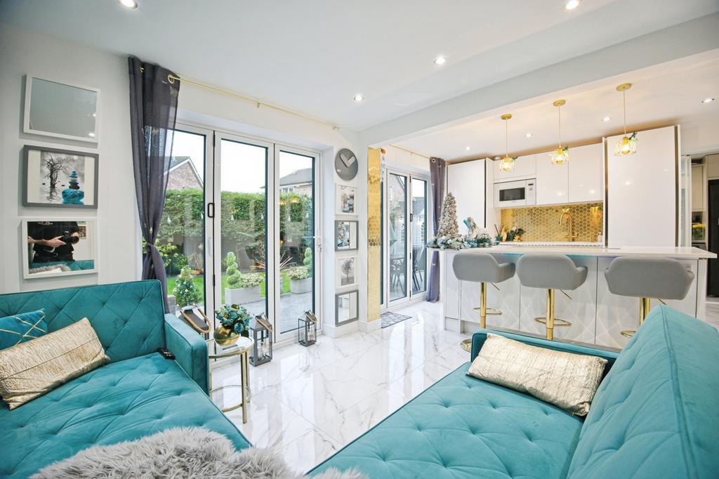 Kitchen/Family Room