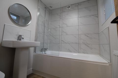 2 bedroom terraced house to rent, Whittier Road, Sneinton NG2