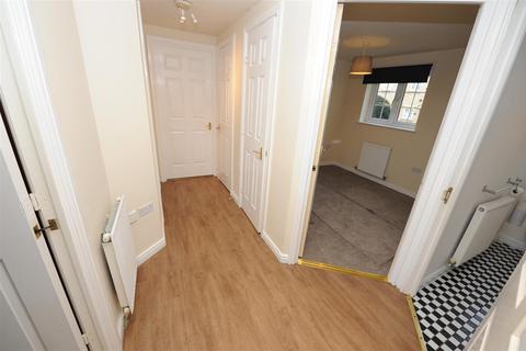 2 bedroom apartment for sale, Loxley Close, Eccleshill, Bradford