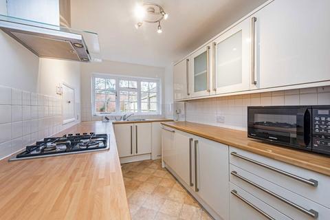 undefined, Lenton Rise, Richmond TW9