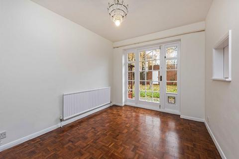 undefined, Lenton Rise, Richmond TW9