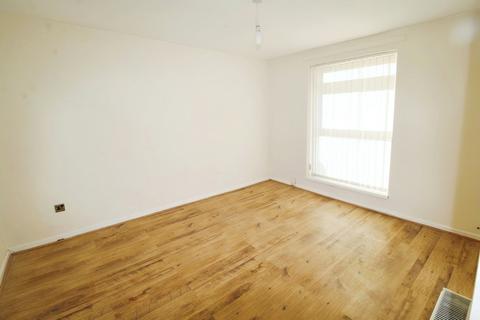 3 bedroom terraced house to rent, Valley View, Newcastle Upon Tyne NE15