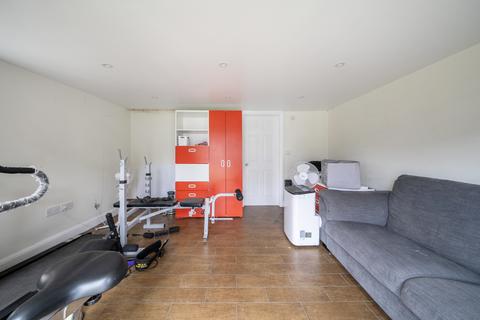 4 bedroom house for sale, cranford drive, hayes, UB3