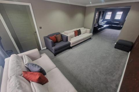undefined, Hamilton, Leicester LE5