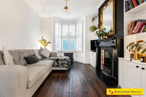 4 bedroom end of terrace house for sale, Seaford Road, Enfield