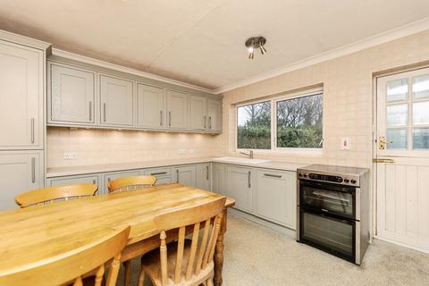 undefined, Hill Fold, Pontefract WF9