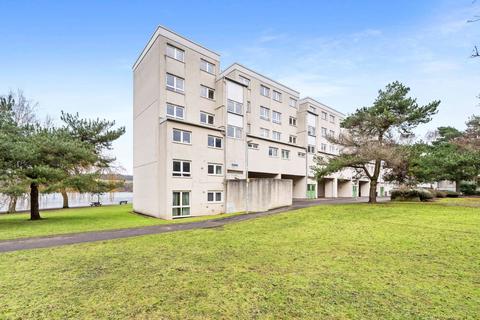 2 bedroom flat to rent, The Vennel, Linlithgow, EH49