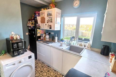 undefined, 9 Shanklin Drive Grantham NG31 7DR