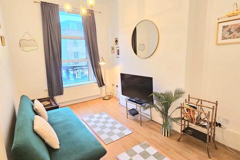 1 bedroom flat to rent, Camden Road, London NW1
