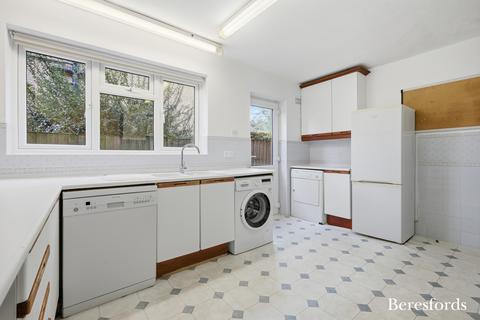 4 bedroom detached house for sale, Tennyson Road, Hutton, CM13