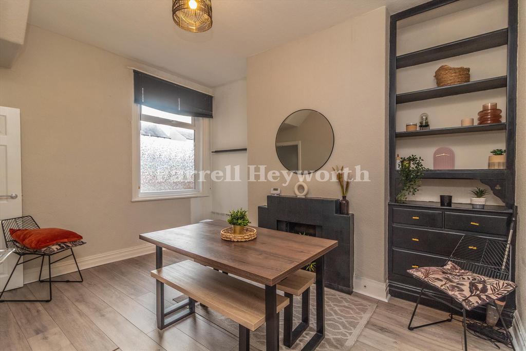 Dining Room image 3