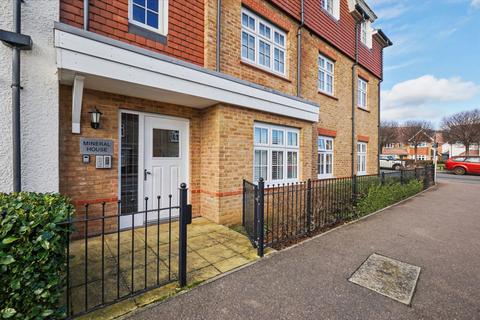 2 bedroom flat for sale, Limeburners Drive, Rochester ME2