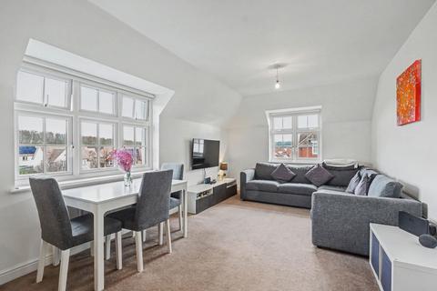 2 bedroom flat for sale, Limeburners Drive, Rochester ME2