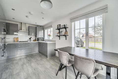 3 bedroom detached house for sale, Ryeish Lane, Reading RG7