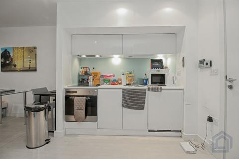 undefined, Leeds LS11