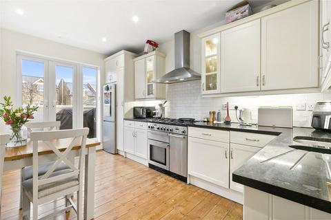 3 bedroom terraced house to rent, Birdhurst Road, Wandsworth, London, SW18