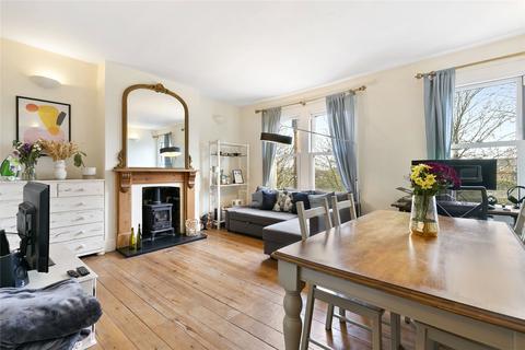 3 bedroom terraced house to rent, Birdhurst Road, Wandsworth, London, SW18