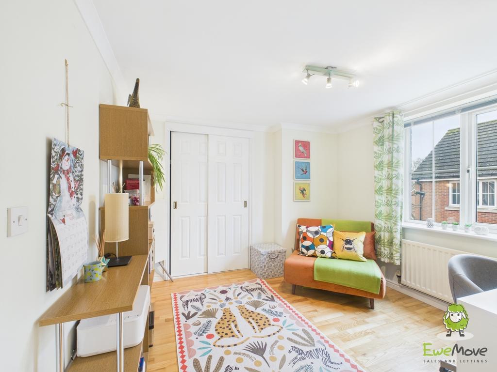 Ewe Move Estate Agents Basingstoke - Bedroom