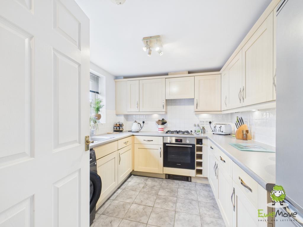 Ewe Move Estate Agents Basingstoke - Kitchen