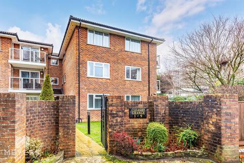 Wollstonecraft Road, Bournemouth, BH5 1