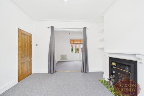 3 bedroom terraced house to rent, Albany Road, Abington, NN1 5LZ