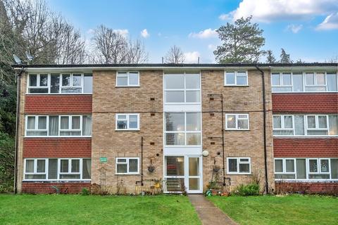 Succombs Hill, Warlingham CR6