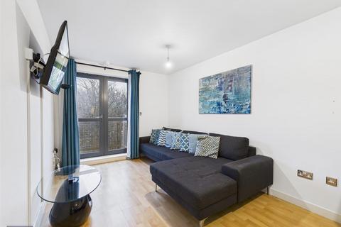 undefined, Queens Court, HU1 3DR